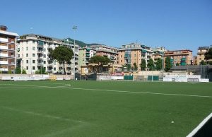 trainingskamp organiseren plannen regelen voetbalteam italie ligurische kust chiavari voetbalveld
